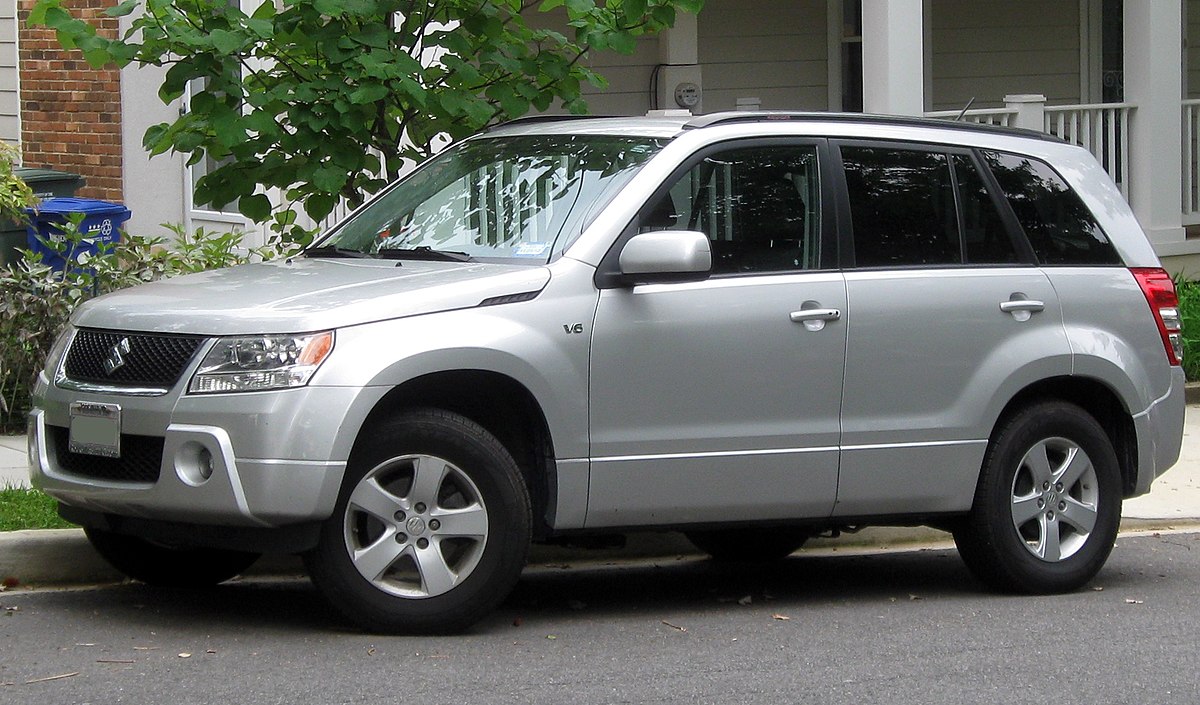 File:2006-2008 Suzuki Grand Vitara -- 09-05-2011.jpg - Wikimedia Commons