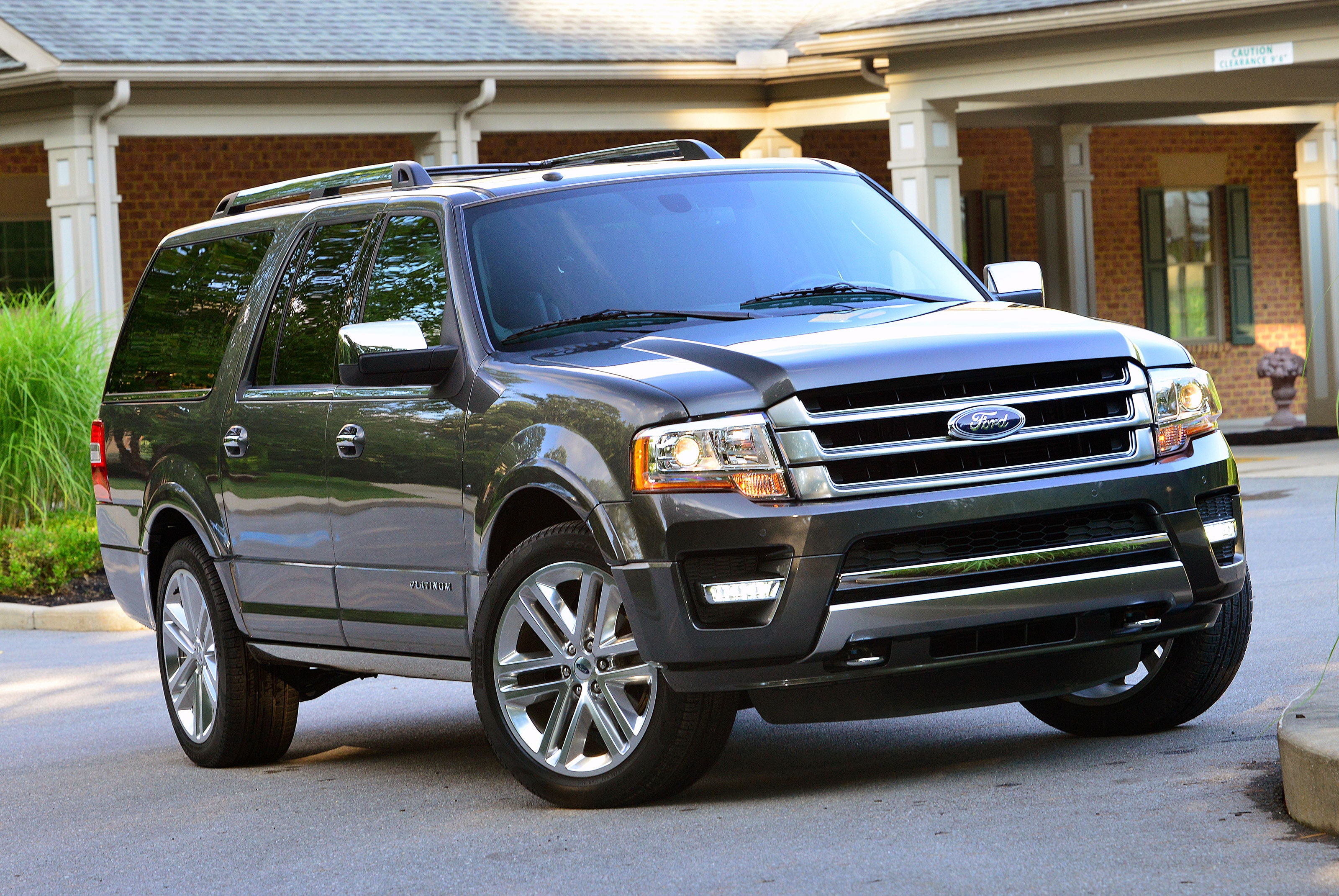 Capability and Style: 2015 Ford Expedition Ready for the Open Road with  EcoBoost Engine, Advanced Technology | Ford Media Center
