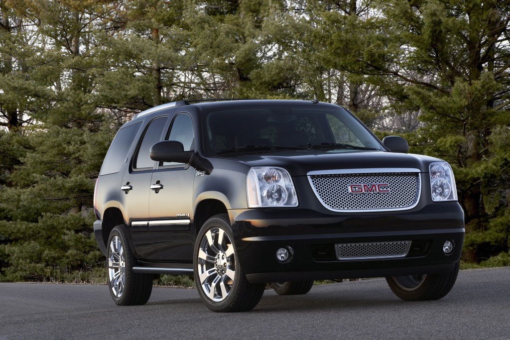 2009 GMC Yukon Denali Hybrid Detailed - autoevolution