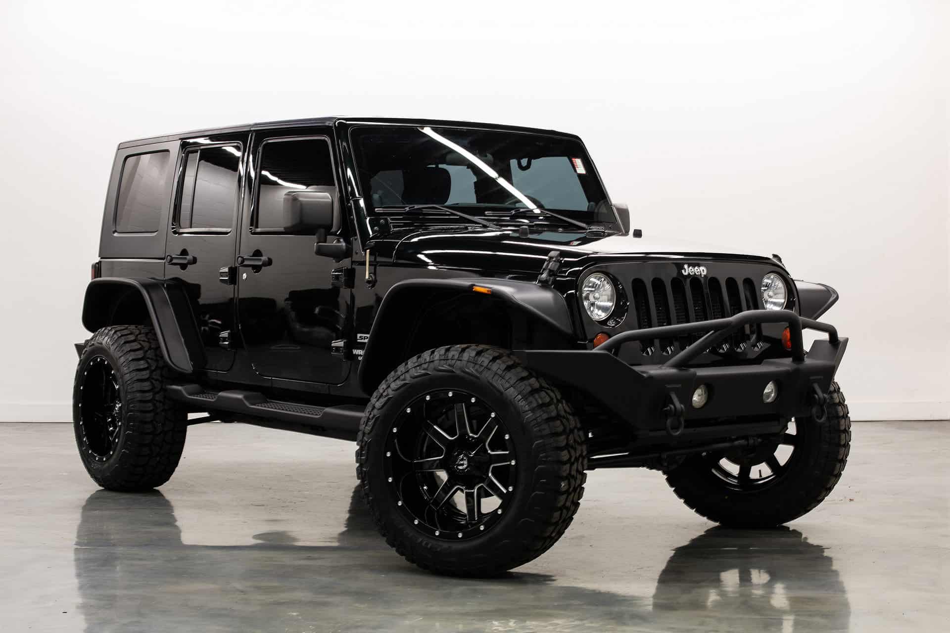 LIFTED 2012 JEEP WRANGLER UNLIMITED | Ultimate Rides
