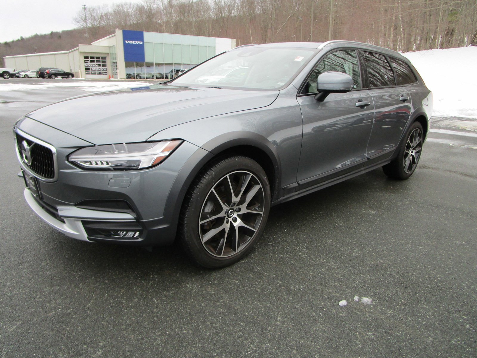 Used 2020 Volvo V90 Cross Country For Sale at Bedard Brothers Auto Sales |  VIN: YV4A22NL4L1101440