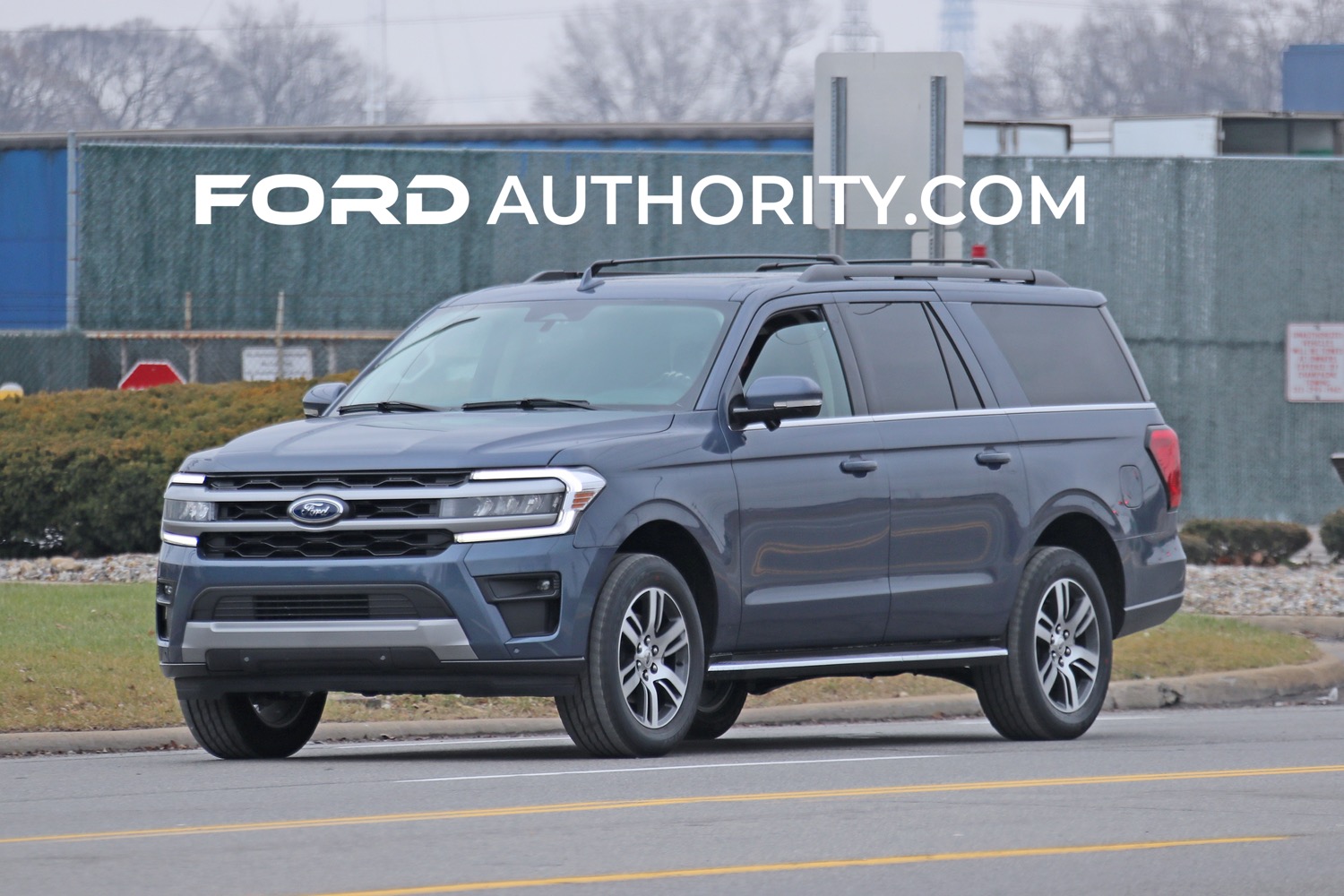 2022 Ford Expedition XLT Max: Real World Photo Gallery