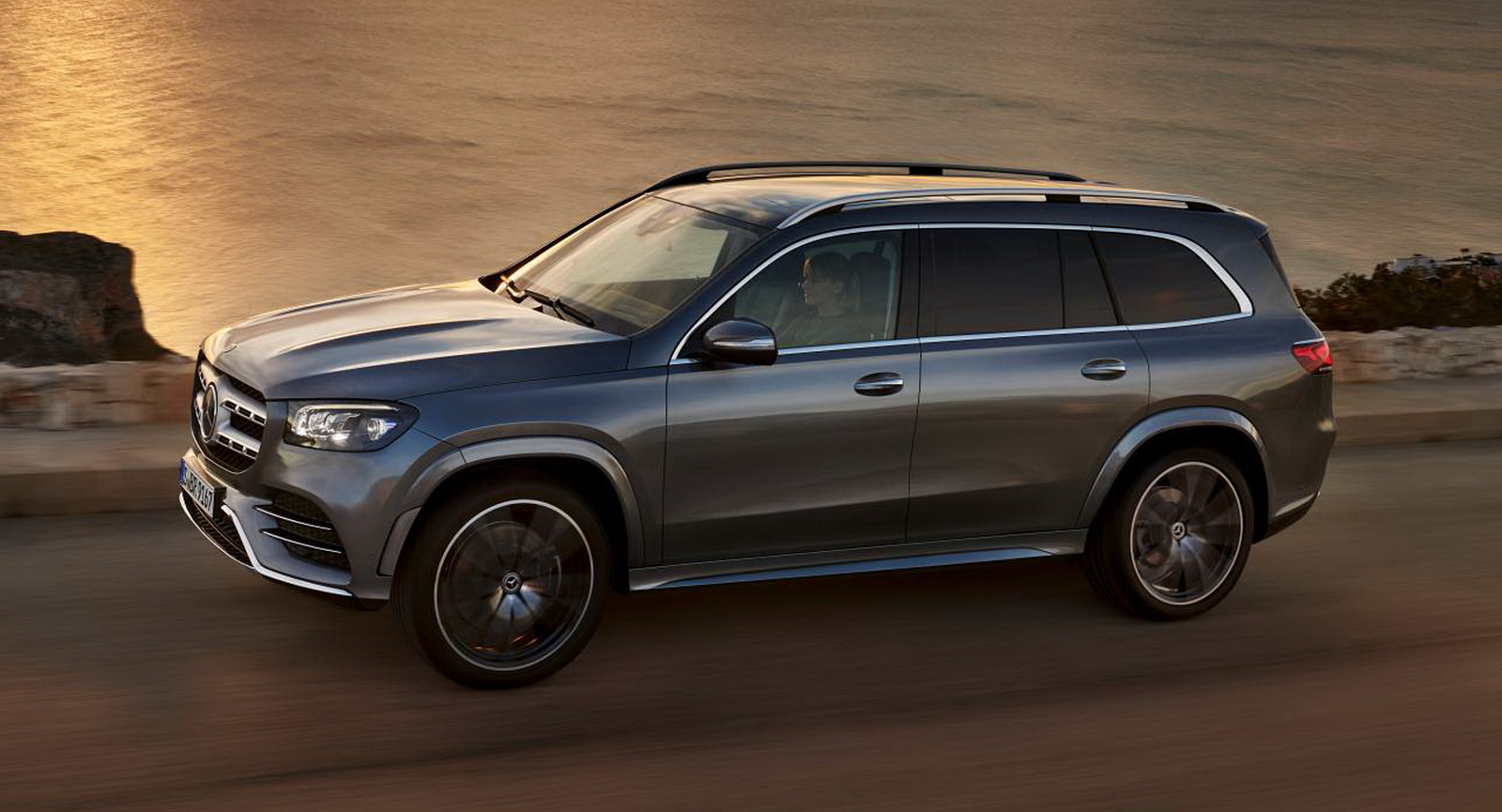 Mercedes Slaps 2020 GLS 450 With $76,195 Tag, Heaps Of Standard Kit |  Carscoops