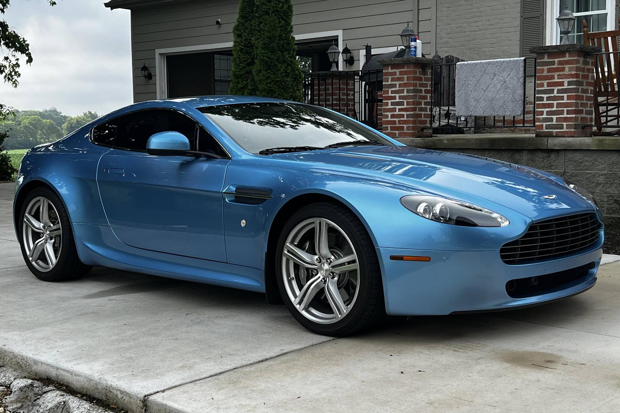 2011 Aston Martin V8 Vantage for Sale - Cars & Bids