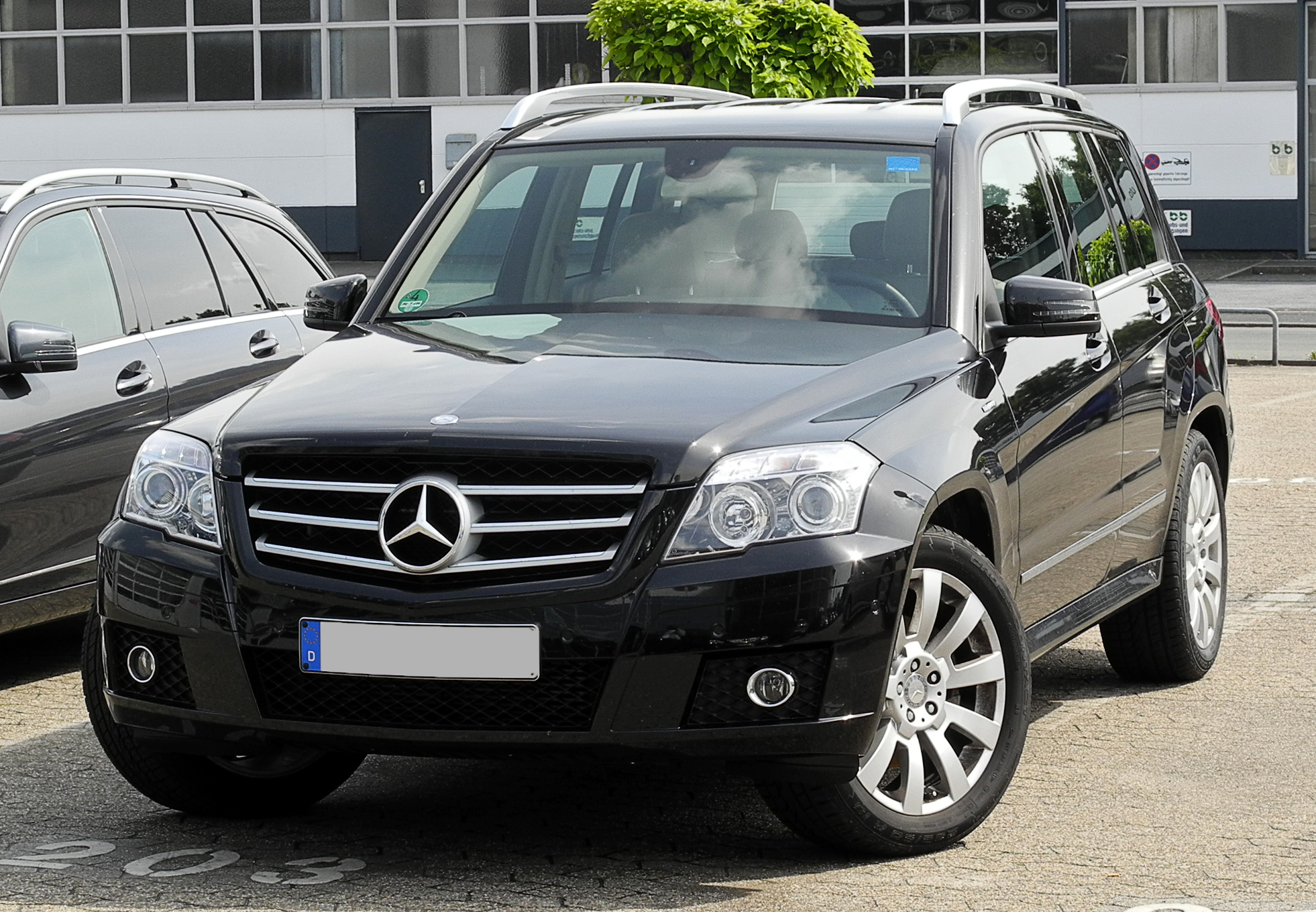 File:Mercedes-Benz GLK 250 CDI BlueEFFICIENCY 4MATIC (X 204) –  Frontansicht, 12. Juni 2011, Ratingen.jpg - Wikimedia Commons