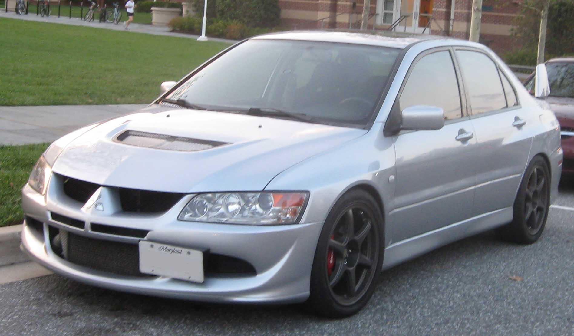 File:Mitsubishi Lancer Evolution VIII.jpg - Wikimedia Commons