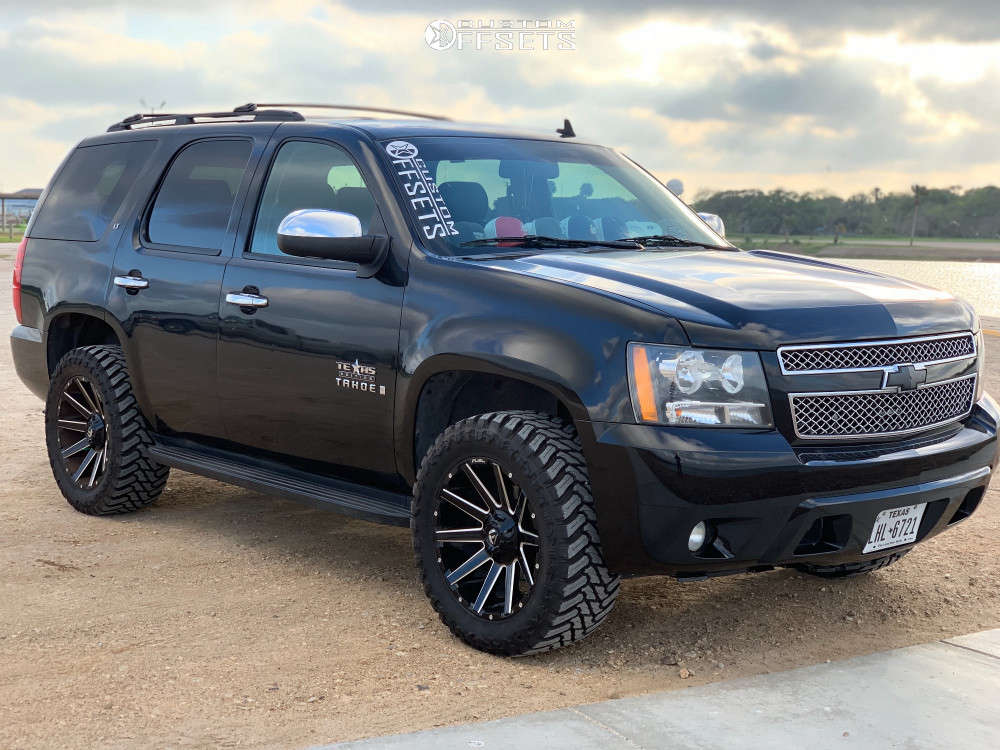 2009 Chevrolet Tahoe with 20x10 -18 Fuel Contra and 33/12.5R20 Atturo Trail  Blade Mt and Leveling Kit | Custom Offsets