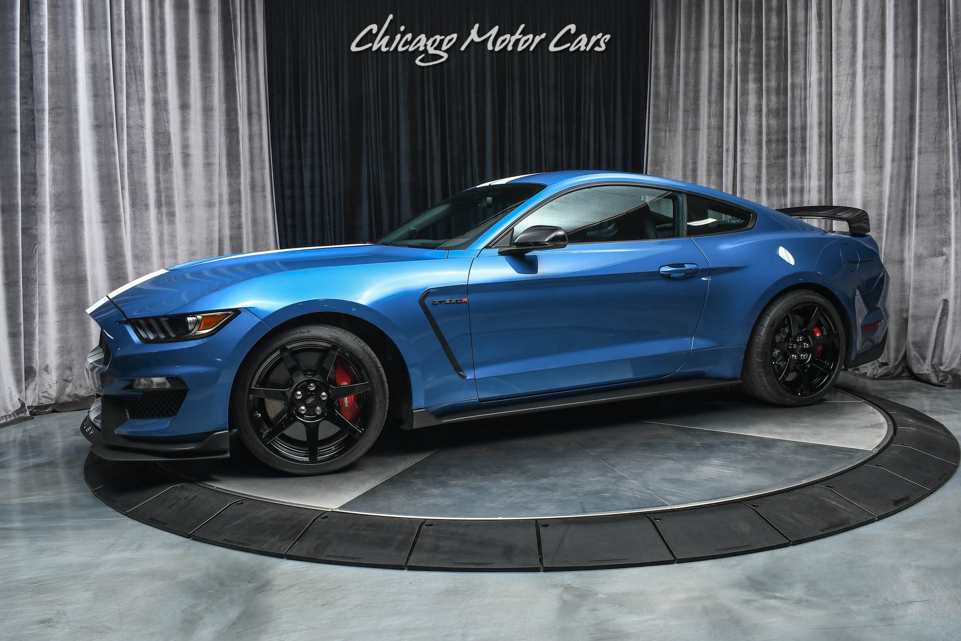Used 2019 Ford Mustang Shelby GT350R Low Miles! 6-Speed Manual! Electronics  Package! For Sale (Special Pricing) | Chicago Motor Cars Stock #18076A