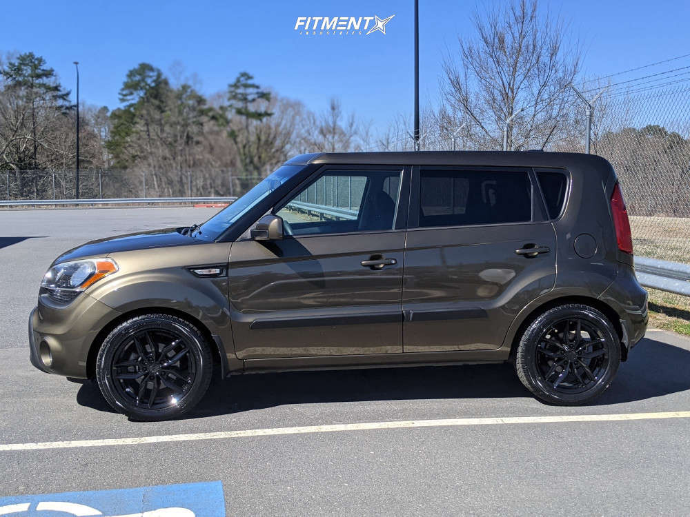2013 Kia Soul Base with 17x7 Primax 776 and Falken 225x55 on Stock  Suspension | 1500048 | Fitment Industries