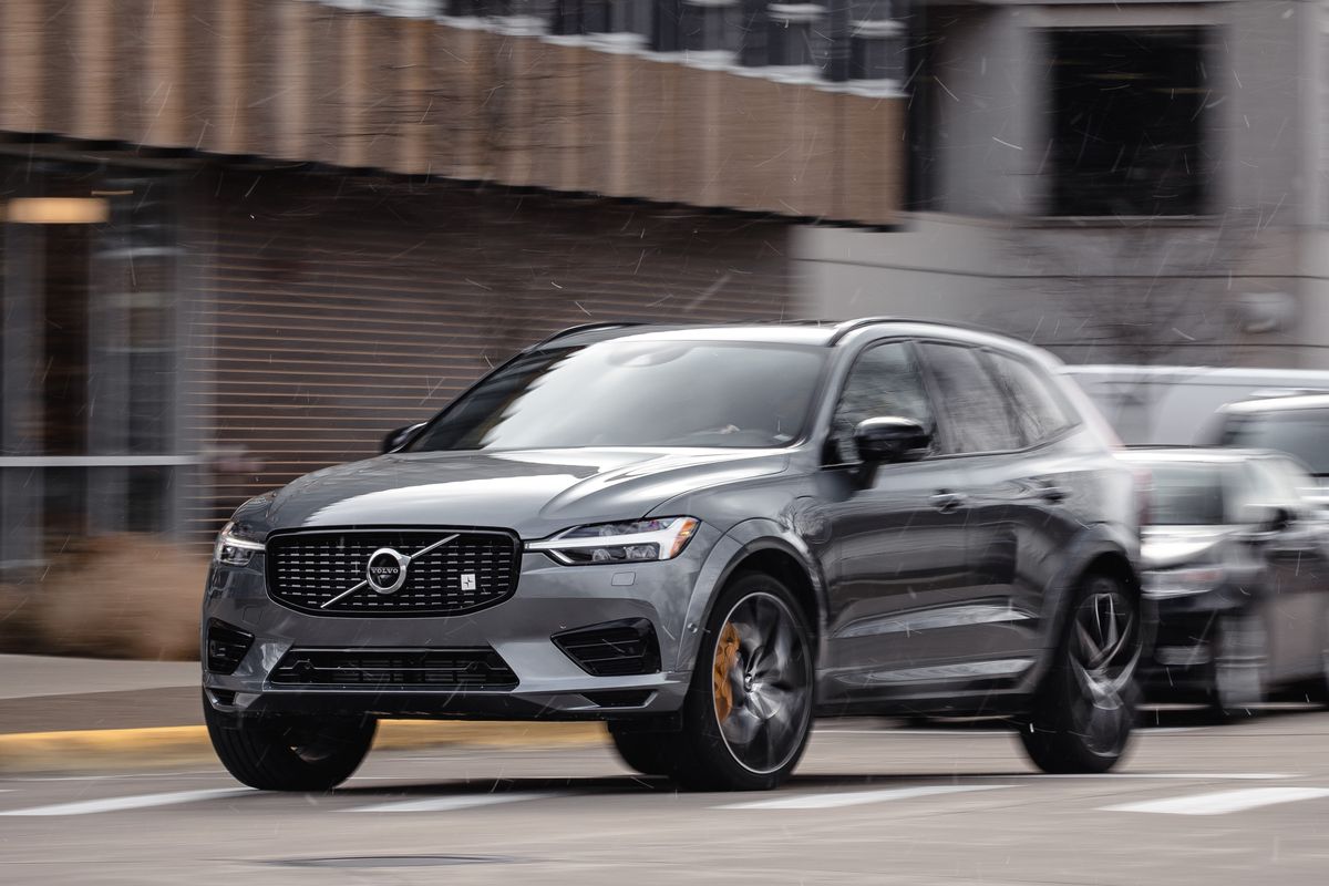 2020 Volvo XC60 T8 Polestar: The Hybrid Is the Quick One