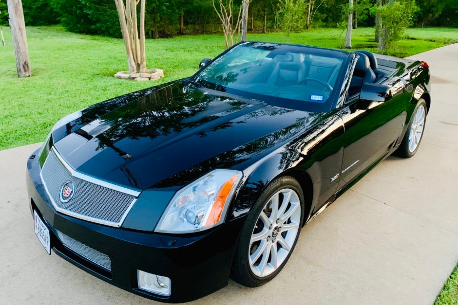25k-Mile 2008 Cadillac XLR-V for sale on BaT Auctions - sold for $42,000 on  May 20, 2019 (Lot #18,986) | Bring a Trailer