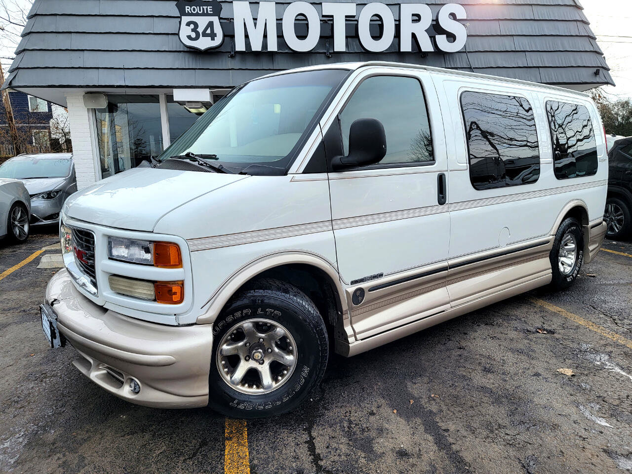 Used GMC Savana 1500 Van for Sale Near Me in Naperville, IL - Autotrader