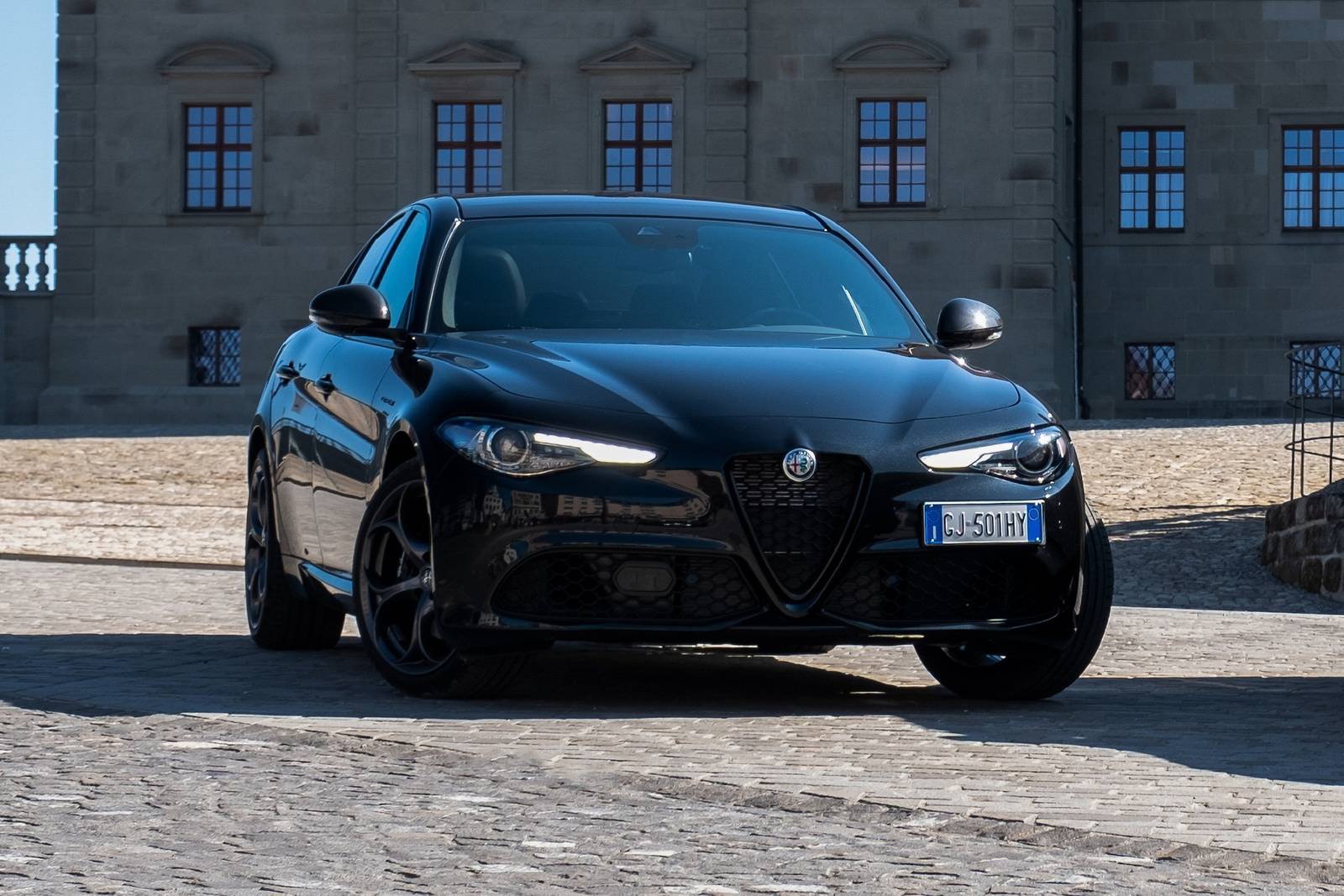 2023 Alfa Romeo Giulia Prices, Reviews, and Pictures | Edmunds