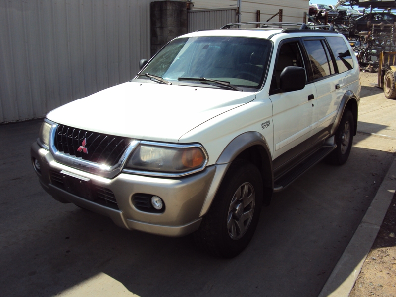 2000 MITSUBISHI MONTERO SPORT XLS MODEL 3.0L V6 AT 2WD COLOR WHITE STK  133625 - Mitsubishi Parts Recycling