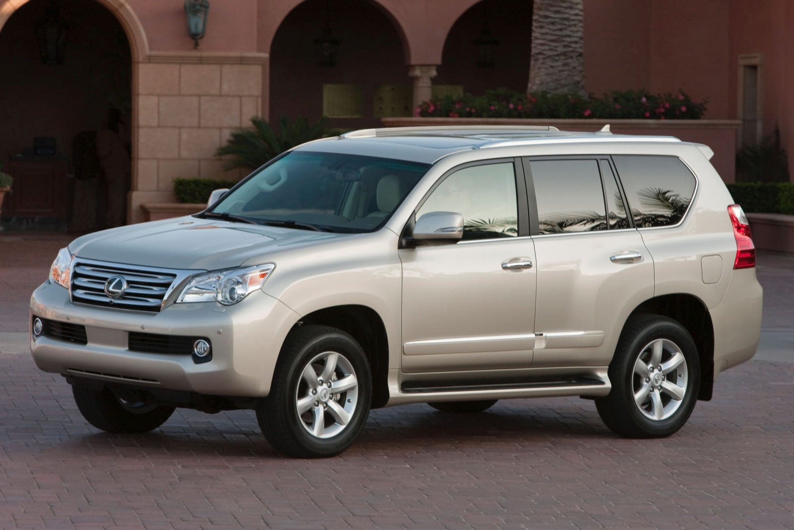 2013 Lexus GX 460 Review & Ratings | Edmunds