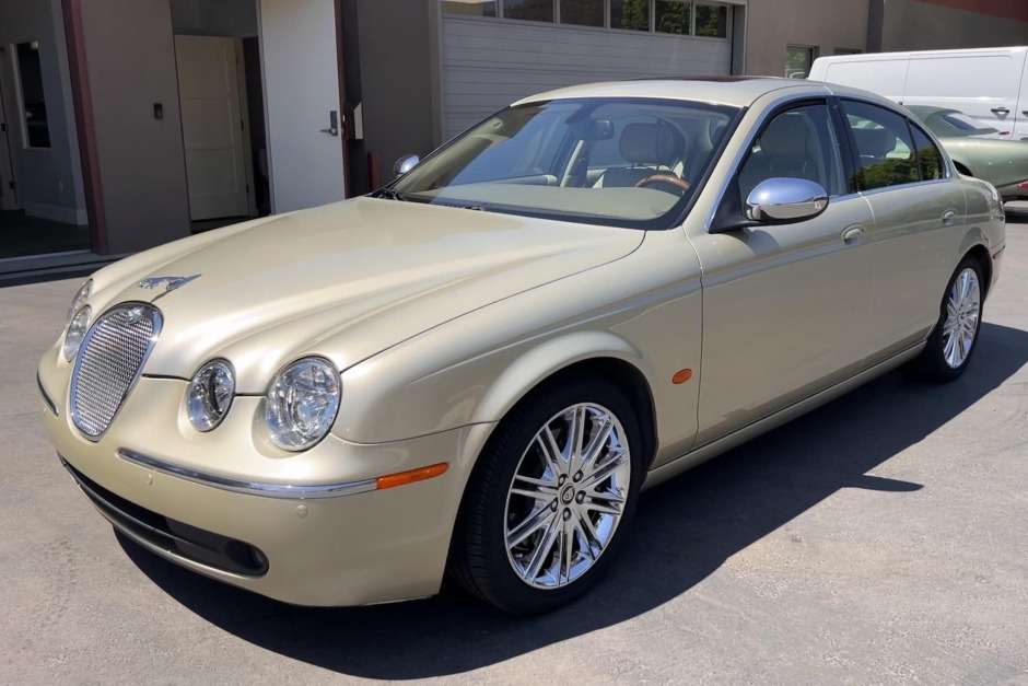 No Reserve: 2007 Jaguar S-Type 4.2 for sale on BaT Auctions - sold for  $13,250 on October 6, 2022 (Lot #86,582) | Bring a Trailer