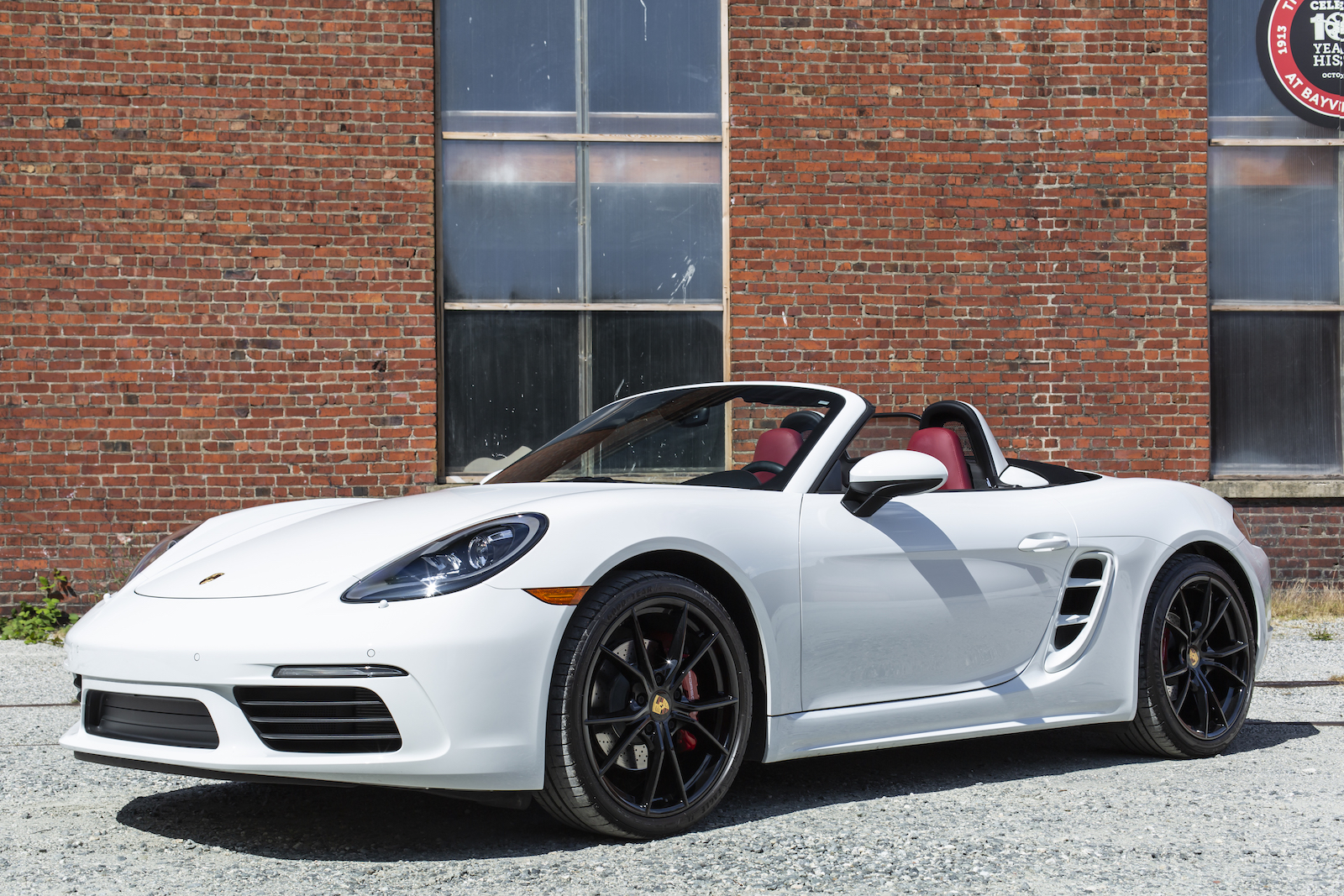 2017 Porsche 718 Boxster S - Silver Arrow Cars Ltd.