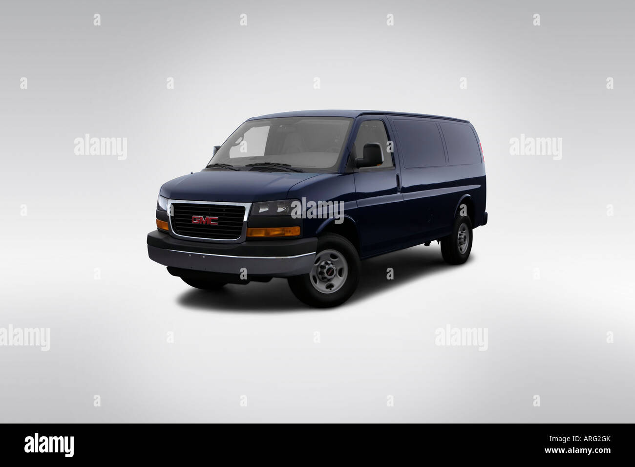 2007 GMC Savana Cargo 2500 in Blue - Front angle view Stock Photo - Alamy