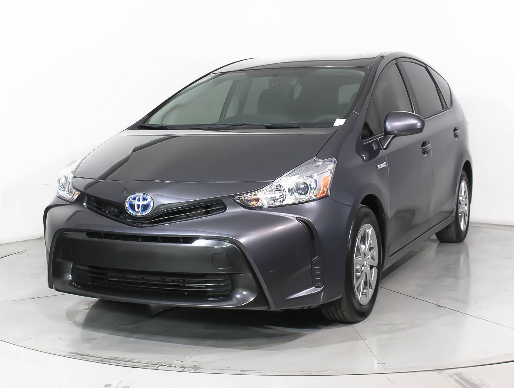 Used 2015 TOYOTA PRIUS V TWO for sale in MIAMI | 102627