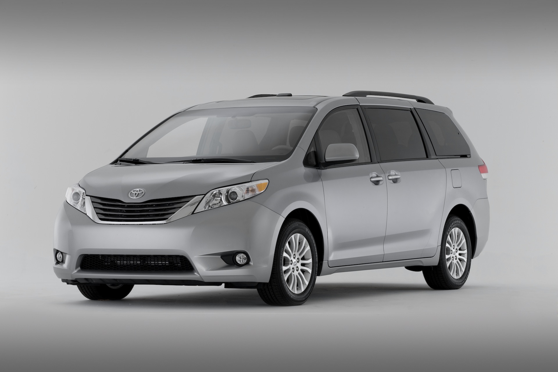 2014 Toyota Sienna Review, Ratings, Specs, Prices, and Photos - The Car  Connection