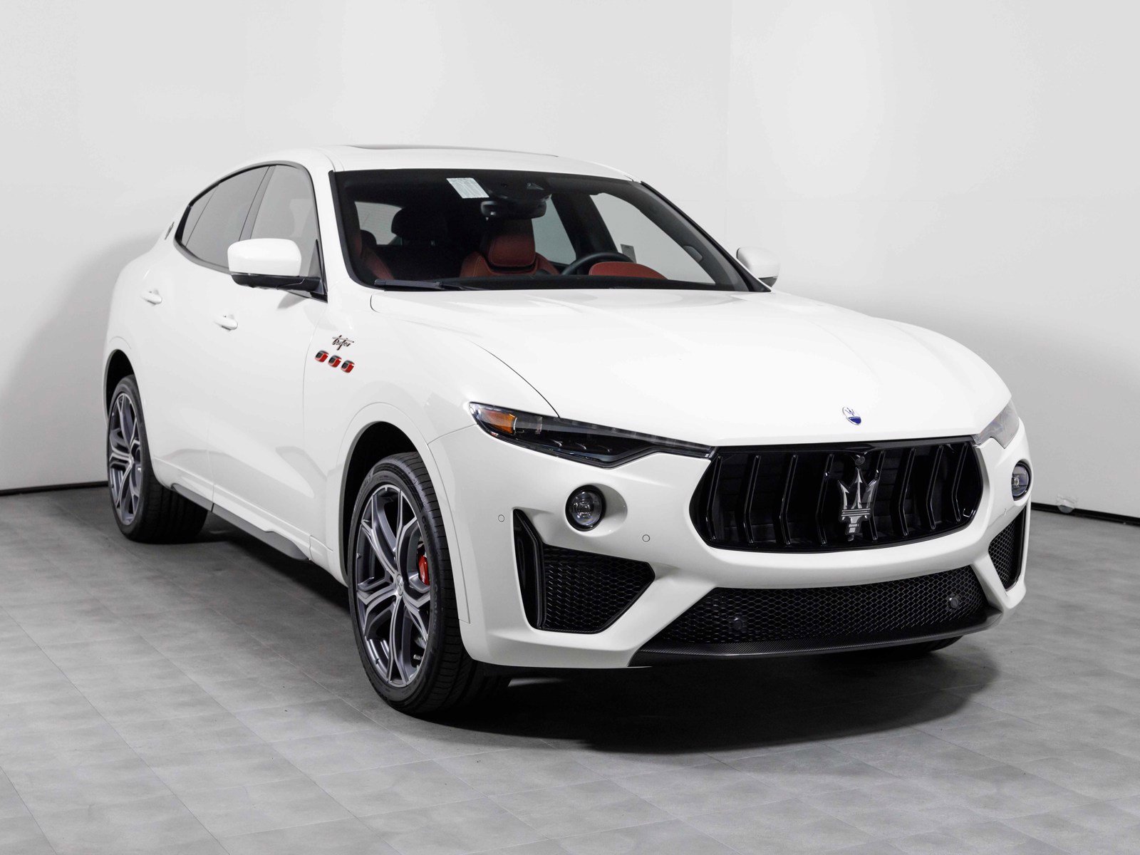 New 2022 Maserati Levante Trofeo Sport Utility in Newport Beach #OM523021 |  Maserati of Newport Beach