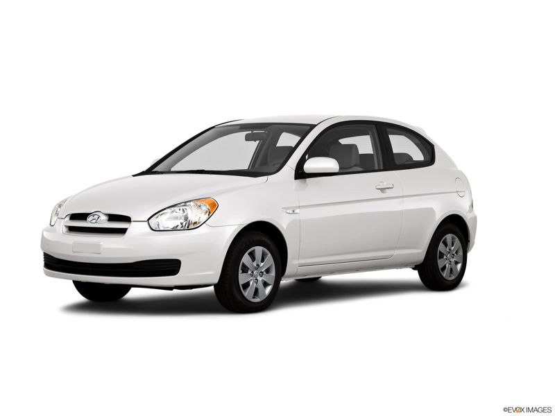 2010 Hyundai Accent Research, Photos, Specs and Expertise | CarMax
