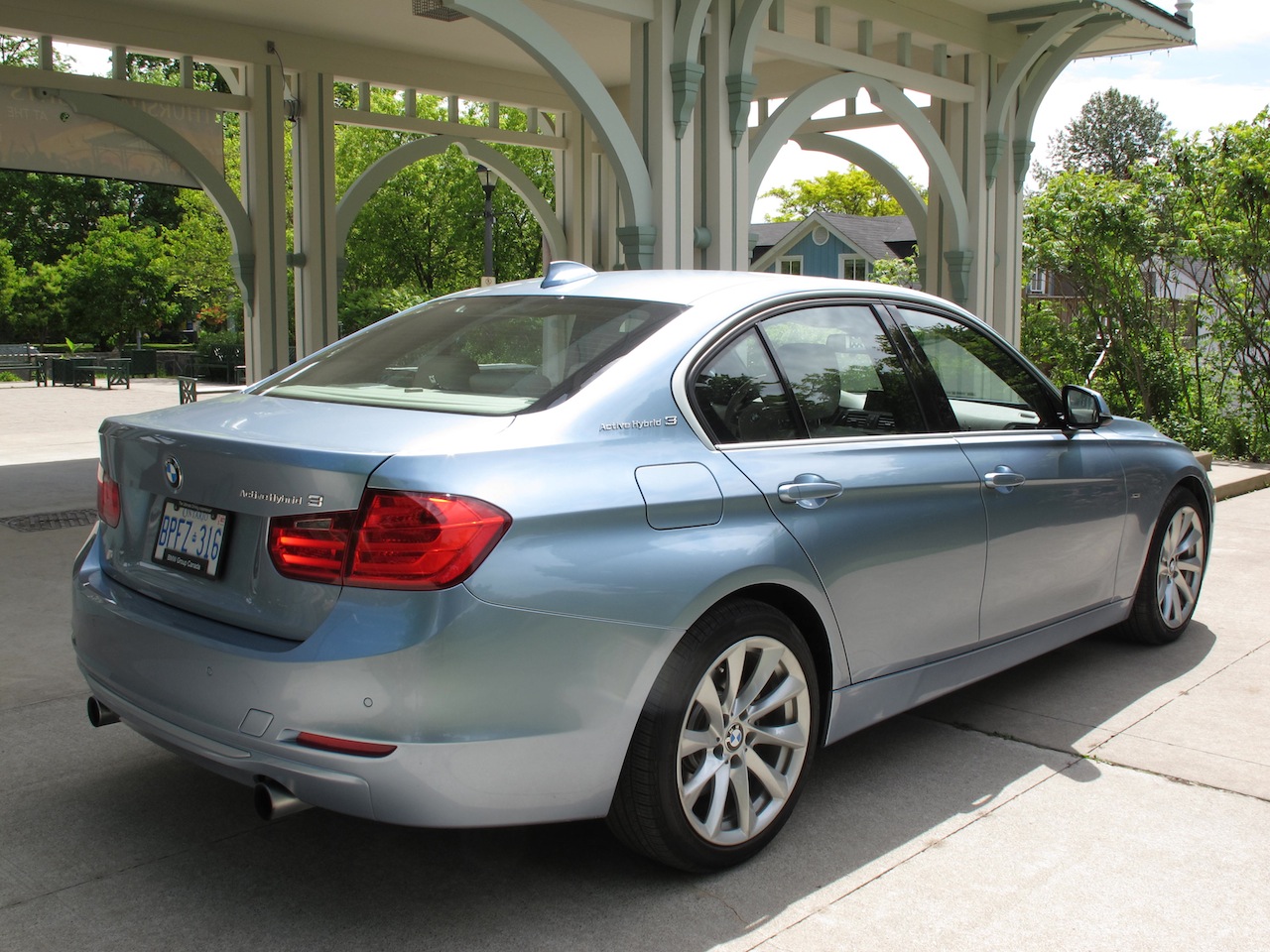 2013 BMW Activehybrid 3 Review - Cars, Photos, Test Drives, and Reviews |  Canadian Auto Review