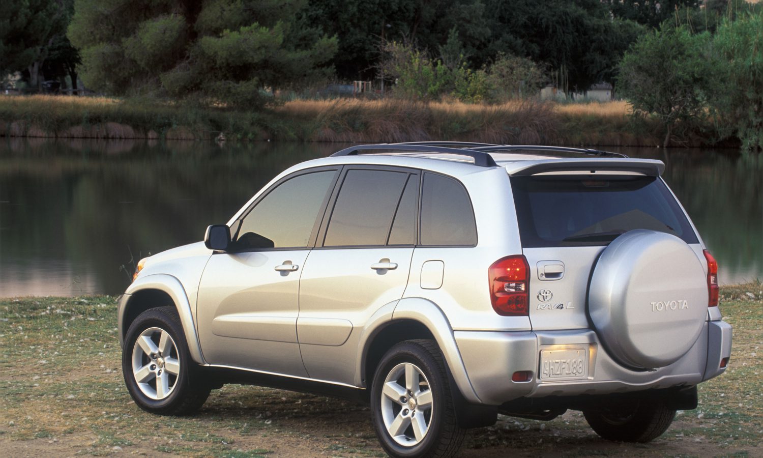 2004-2006 Toyota RAV4 007 - Toyota USA Newsroom