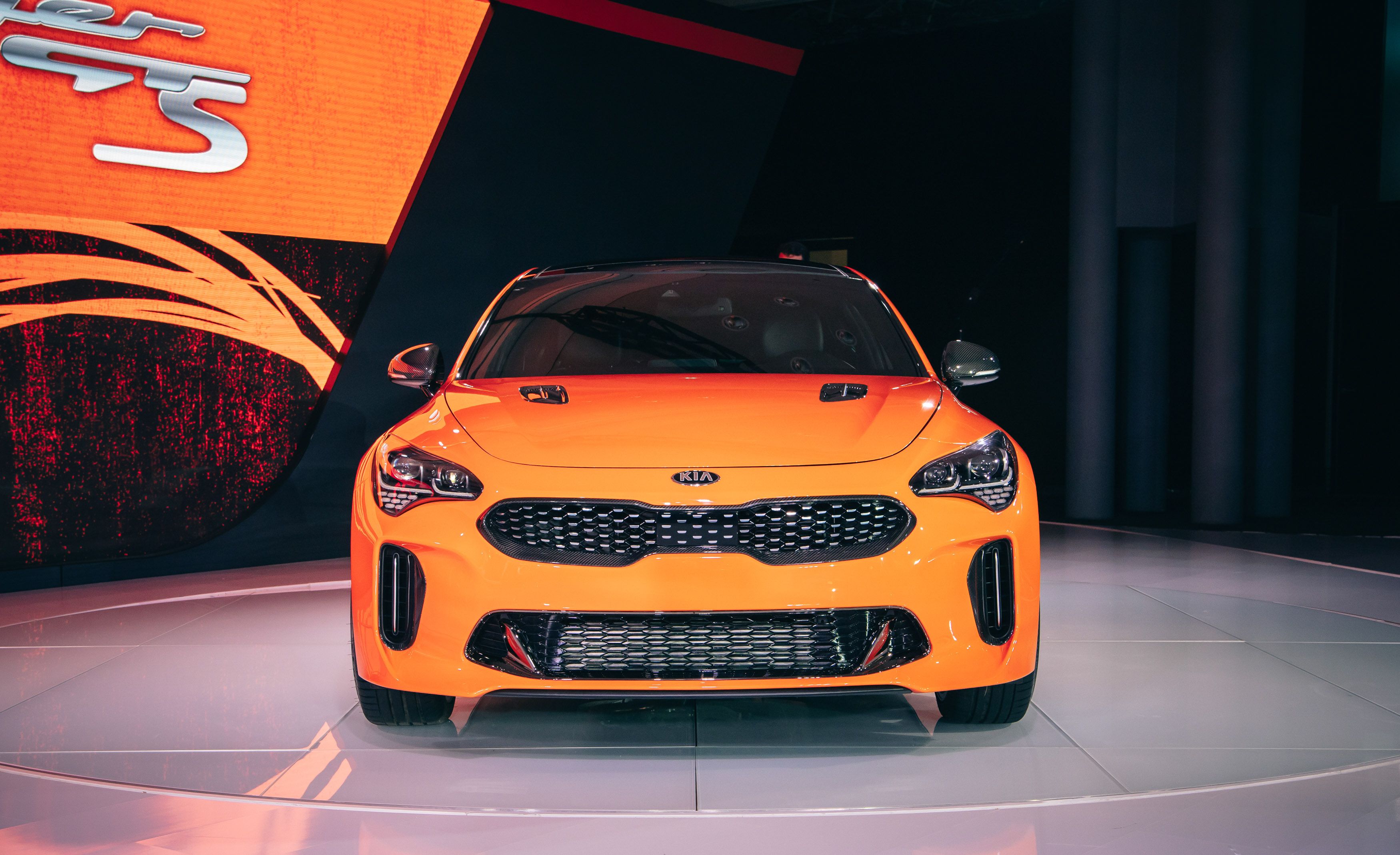 2020 Kia Stinger GTS Is an Orange Special Edition, with Drift Mode