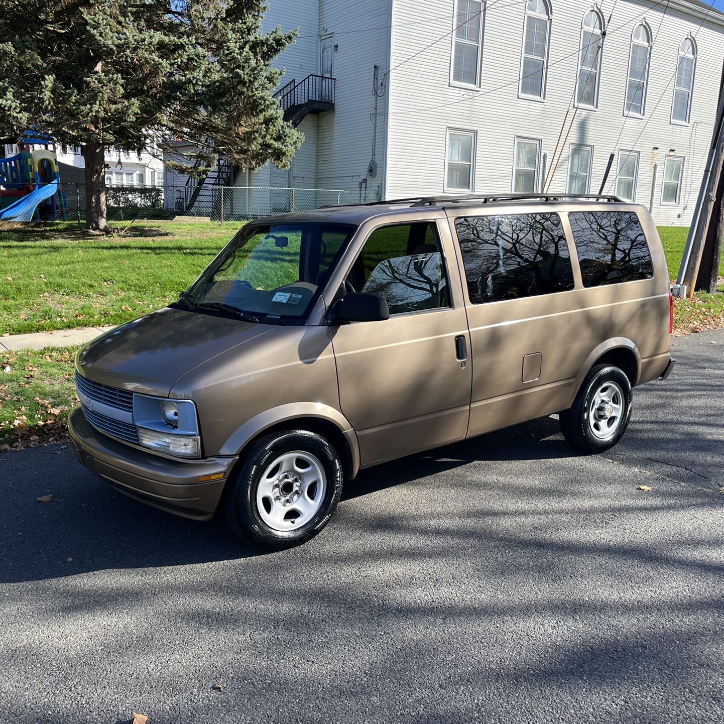 2004 Chevrolet Astro for Sale in Green Brook Township, NJ - OfferUp