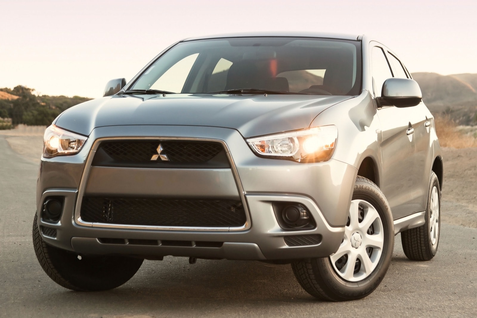 2012 Mitsubishi Outlander Sport Review & Ratings | Edmunds