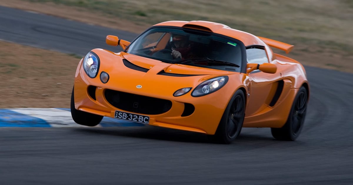 Lotus Exige S PP at Performance Car Of The Year 2008: Classic MOTOR