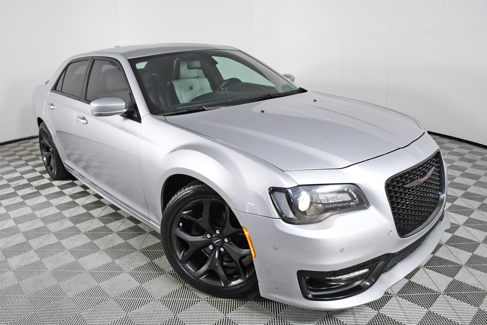 Pre-Owned 2021 Chrysler 300 300S RWD 4dr Car