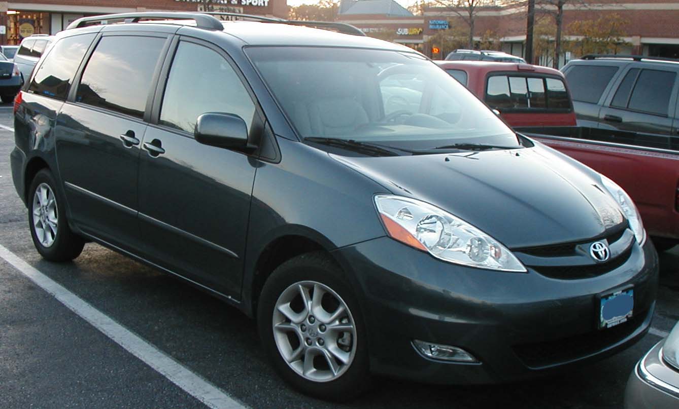 File:06-Toyota-Sienna.jpg - Wikimedia Commons