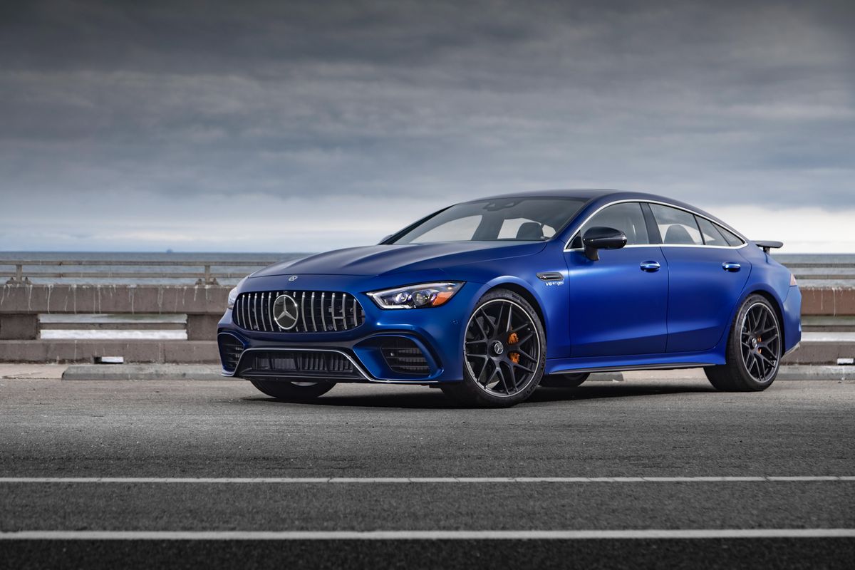 Mercedes-AMG GT 63 S Review: A Supercar With Creature Comforts - Bloomberg
