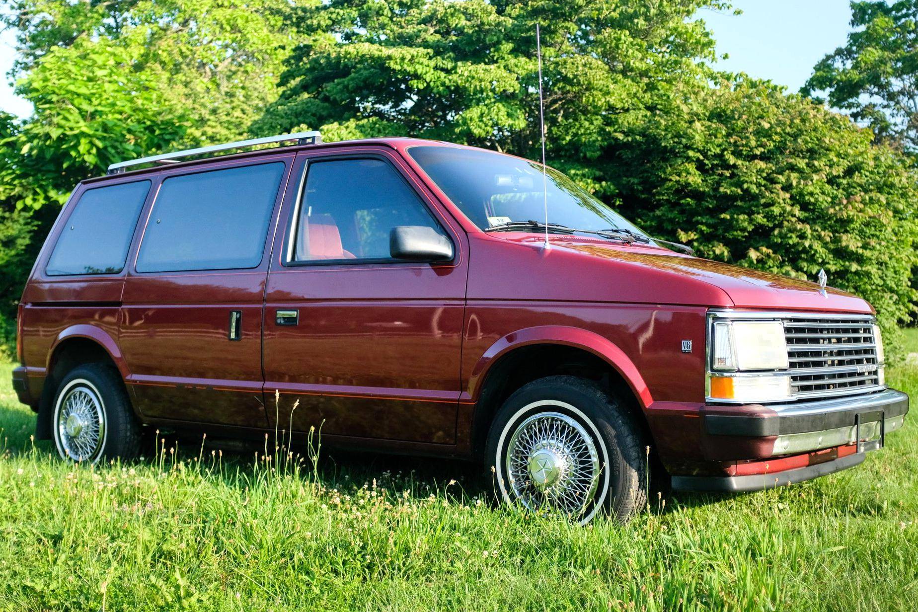 1987 Plymouth Voyager SE for Sale - Cars & Bids