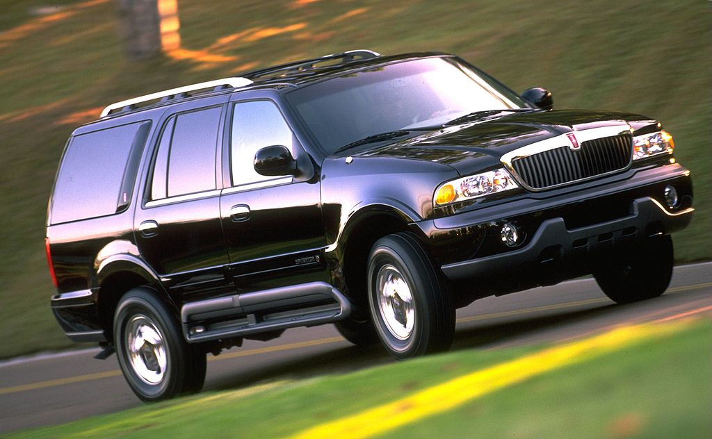 The 1998 Lincoln Navigator Was One of the Original Luxury SUVs
