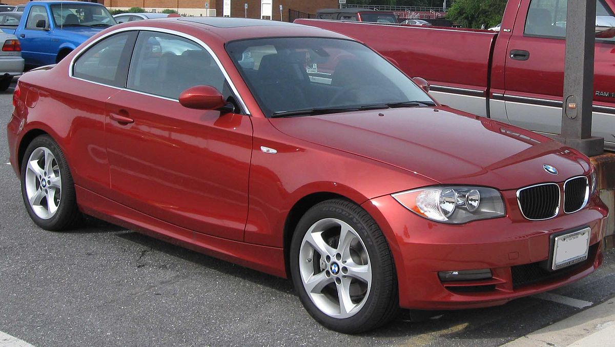 File:2008 BMW 128i coupe.jpg - Wikimedia Commons