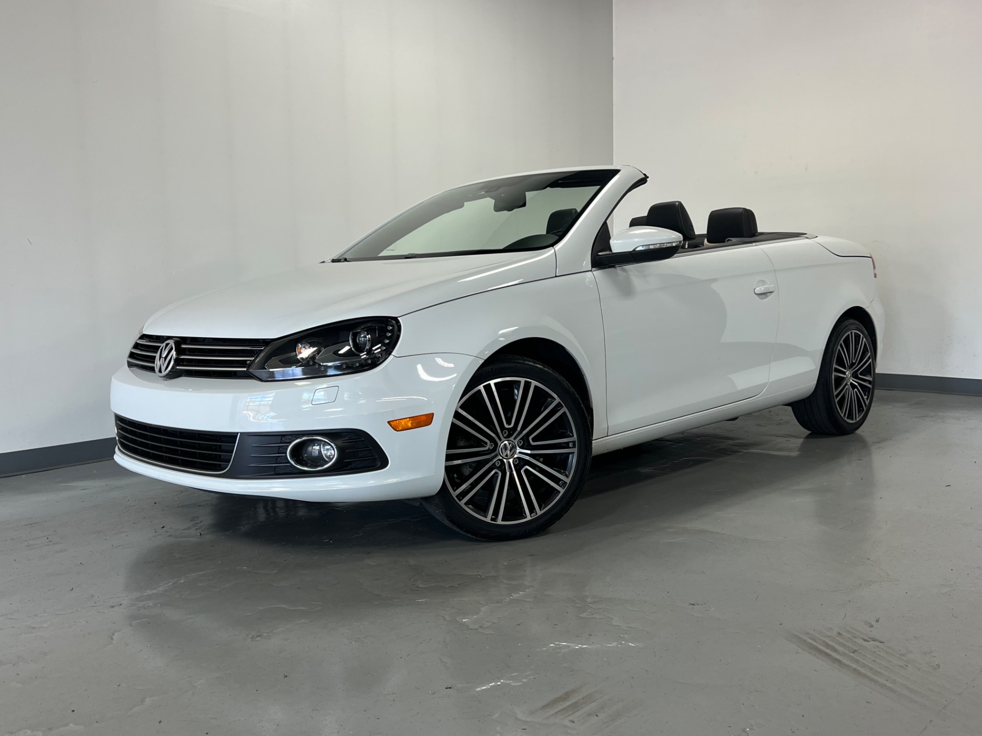 Used 2015 Pure White Volkswagen Eos Final edt convertible Executive Edition  SULEV For Sale (Sold) | Prime Motorz Stock #3824