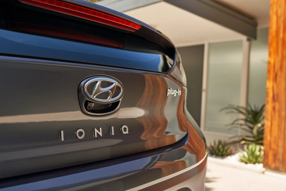 Hyundai Ioniq Wins U.S. News Awards for Best Hybrid Car, Best Plug-In Hybrid  - The News Wheel