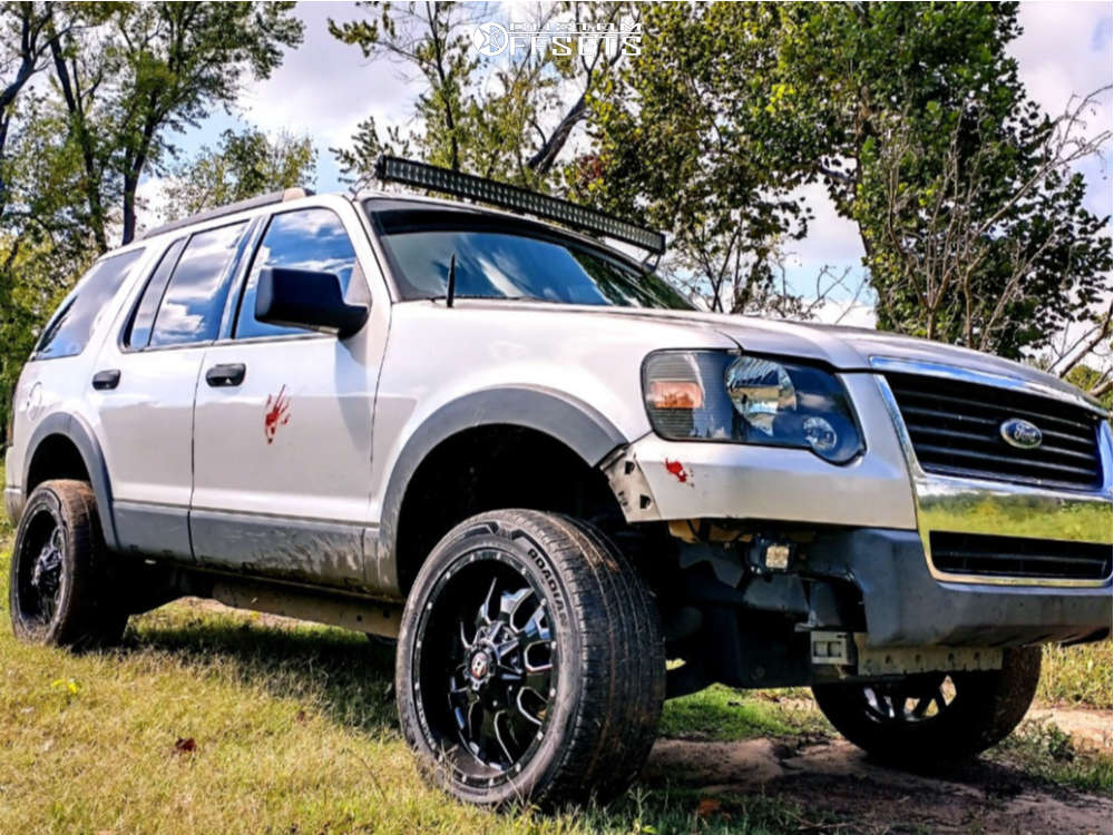 2006 Ford Explorer with 20x9 Ballistic Tank and 27/45R20 Nexen Roadian Gtx  and Leveling Kit | Custom Offsets