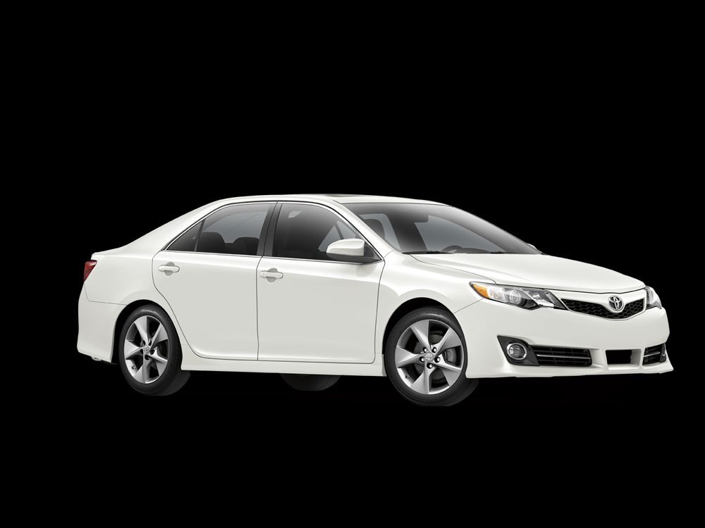 New 2013 Camry SE Sport Limited Edition is Anything but "Sport" | Carscoops