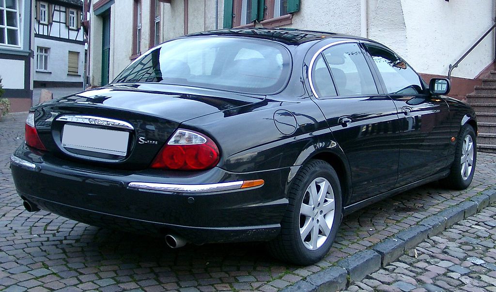 File:Jaguar S-Type rear 20071211.jpg - Wikimedia Commons