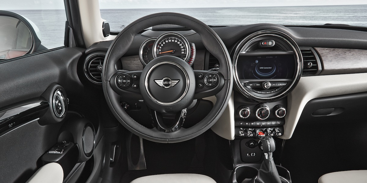 2014 MINI Cooper Hardtop | Consumer Guide Auto