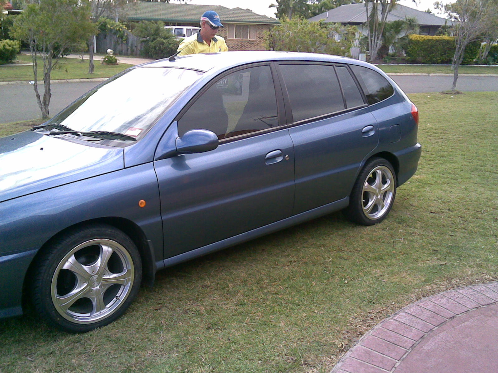 2001 Kia Rio: Prices, Reviews & Pictures - CarGurus