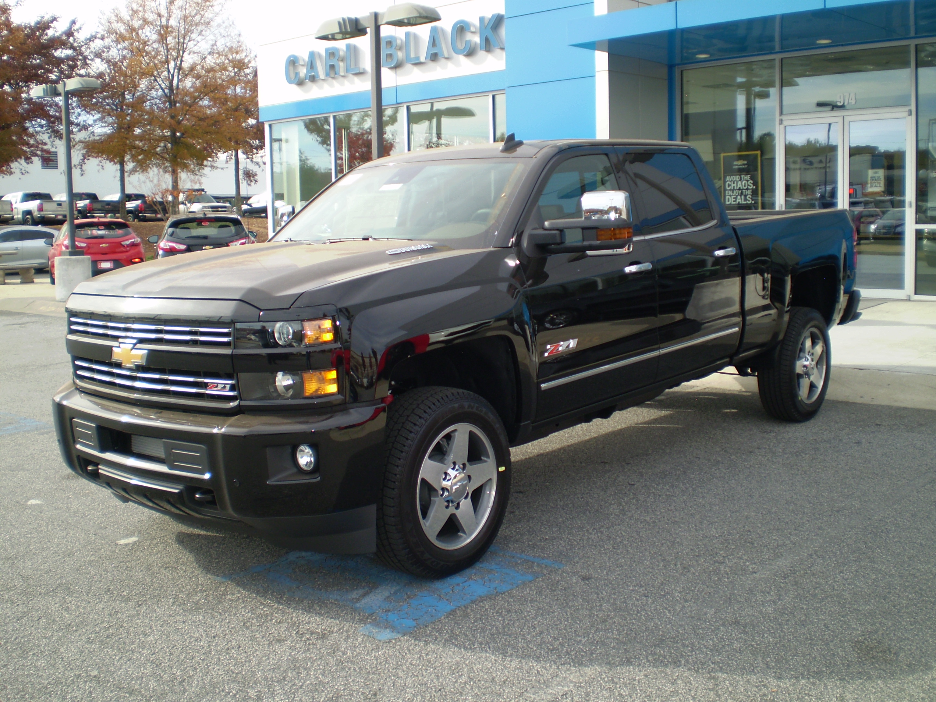 File:2016 chevrolet silverado 2500hd ltz z71 custom sport crew short  observe.jpg - Wikimedia Commons