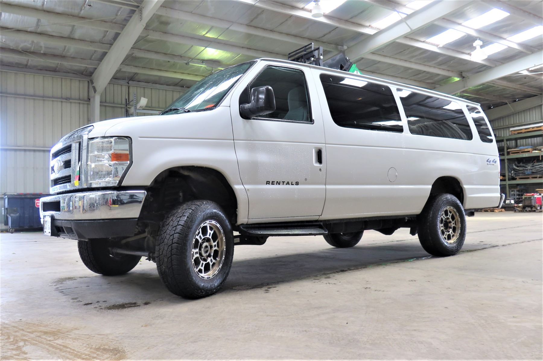 2014 Ford E350 XLT Super Duty 4-Wheel Drive 4X4 Passenger Van, 68260 Miles  (Runs, Drives, See Video) - Oahu Auctions