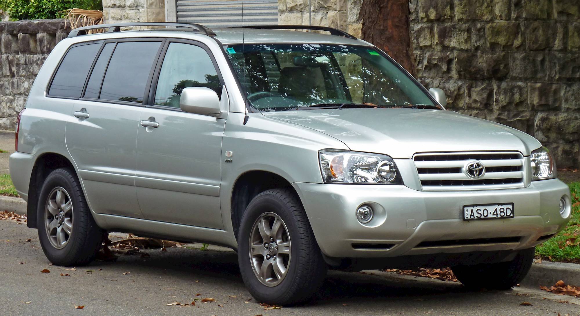 2003 Toyota Highlander 4-Door 4-Cyl 4WD None