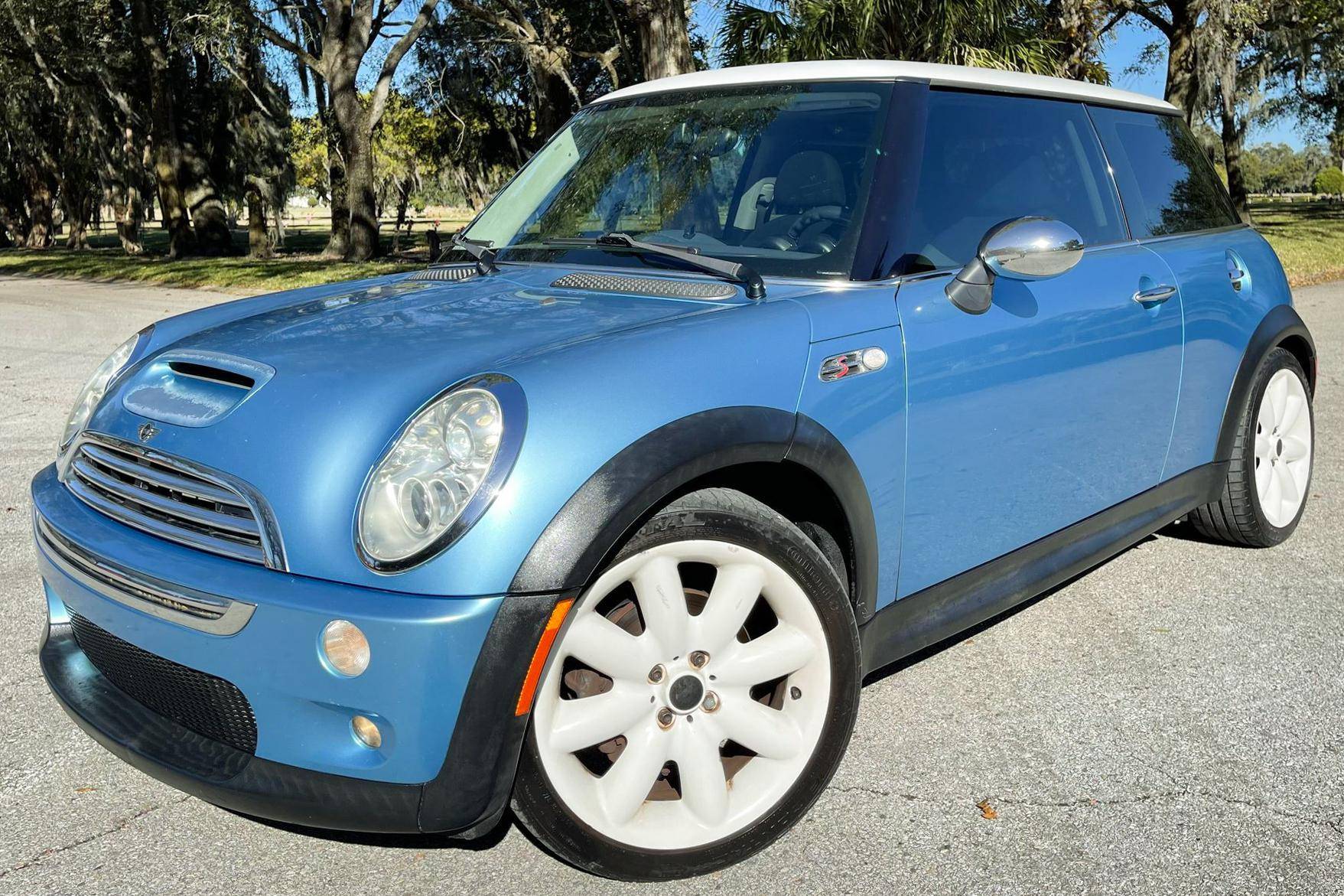 2005 Mini Cooper S auction - Cars & Bids