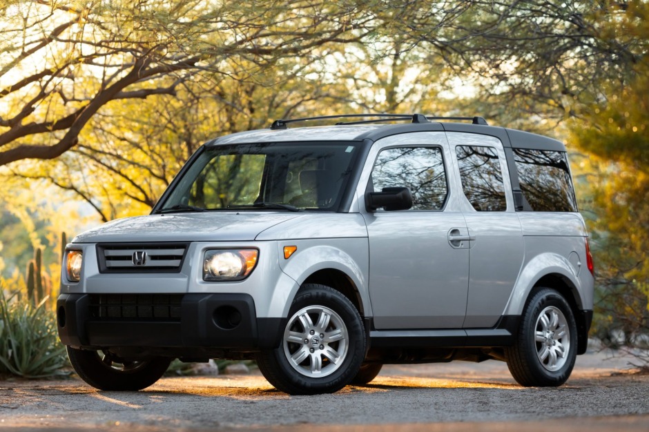 No Reserve: 2008 Honda Element EX 4WD 5-Speed for sale on BaT Auctions -  sold for $18,500 on January 12, 2022 (Lot #63,338) | Bring a Trailer